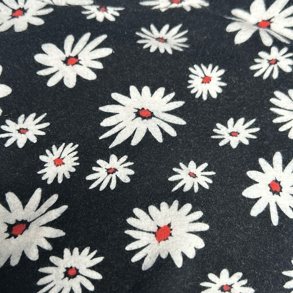 Mind Code Flower Crop Top - Picture 5 of 10